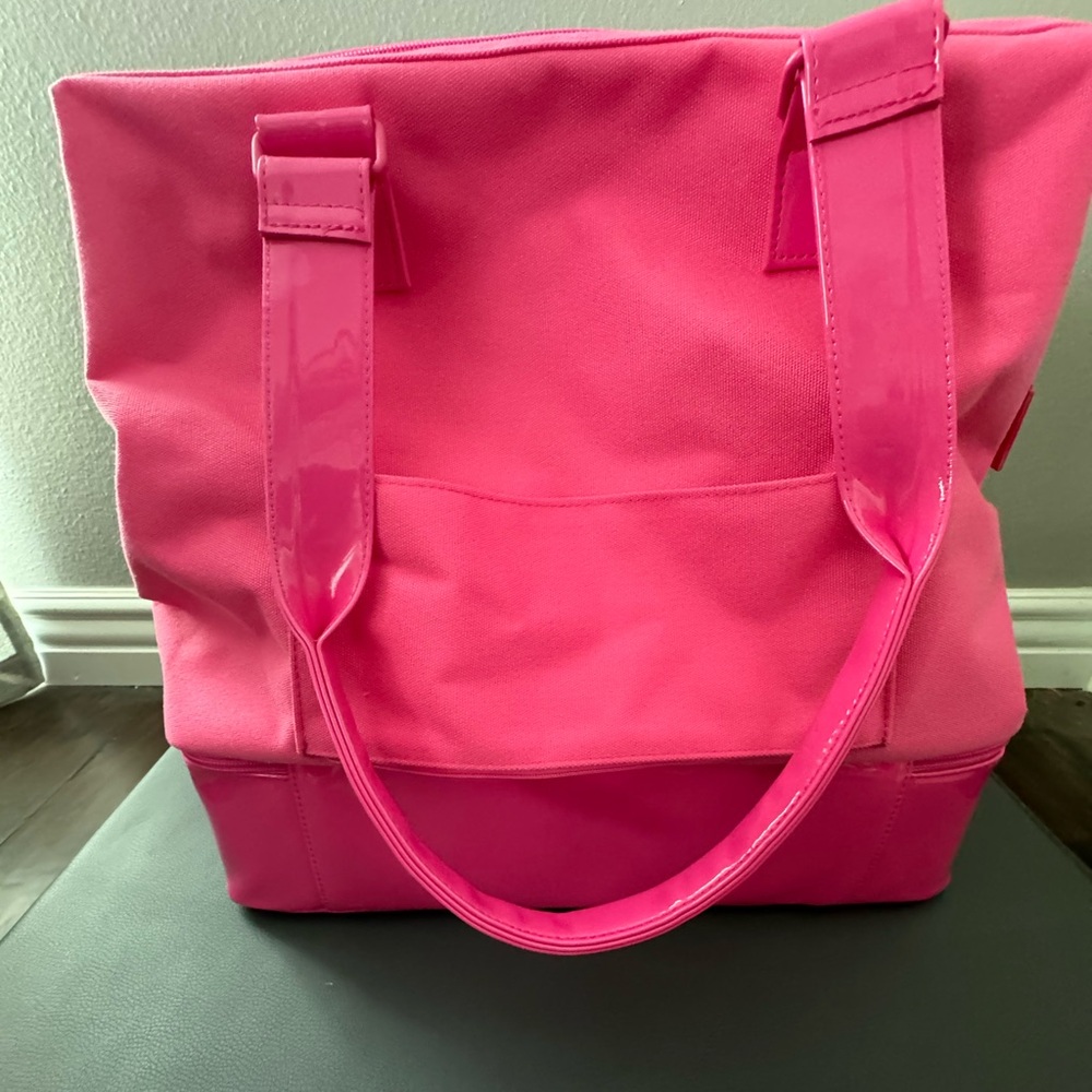 NWT Beis Mini Weekender in BARBIE PINK